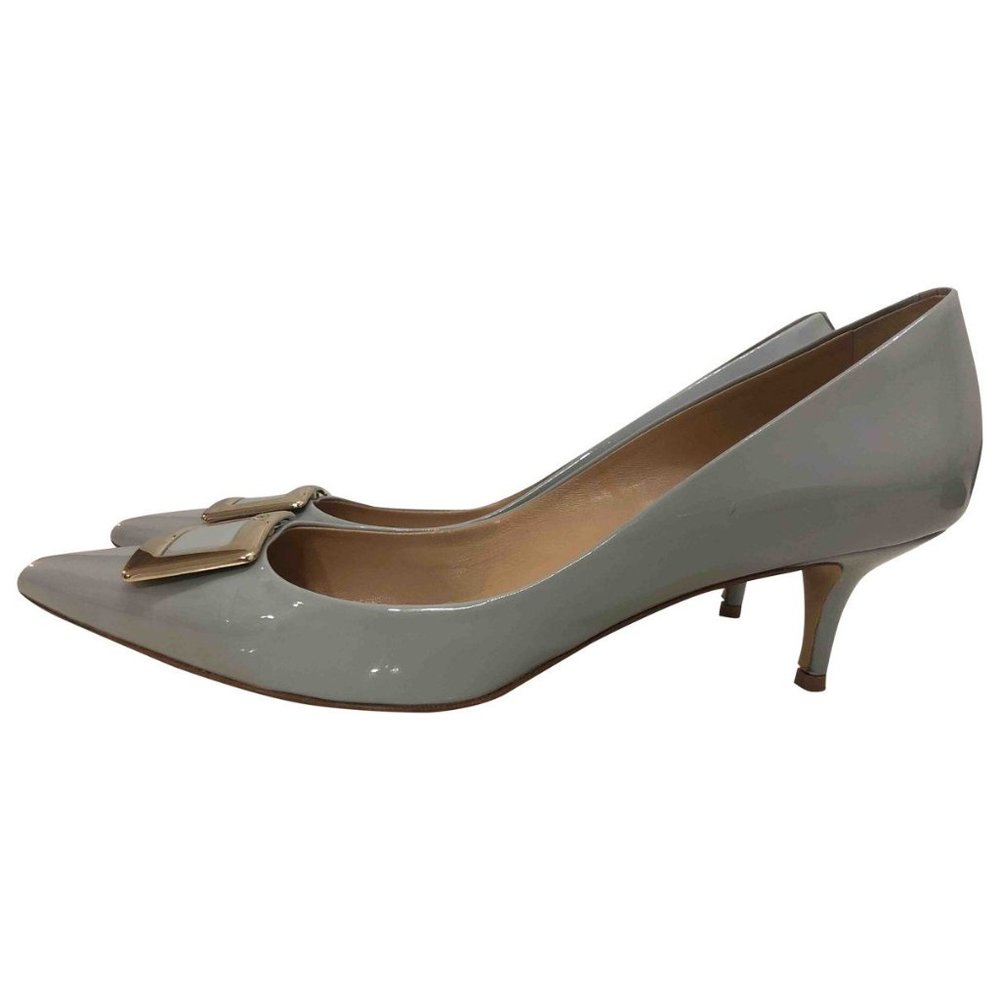 ROGER VIVIER Patent Buckle Pumps